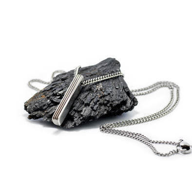 The Three Line Silver Short Bar Necklace